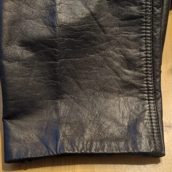 Vintage Chic: LA ROXX 1990's Black Leather Pants with Barrel/Balloon Legs - Picture 8 of 14